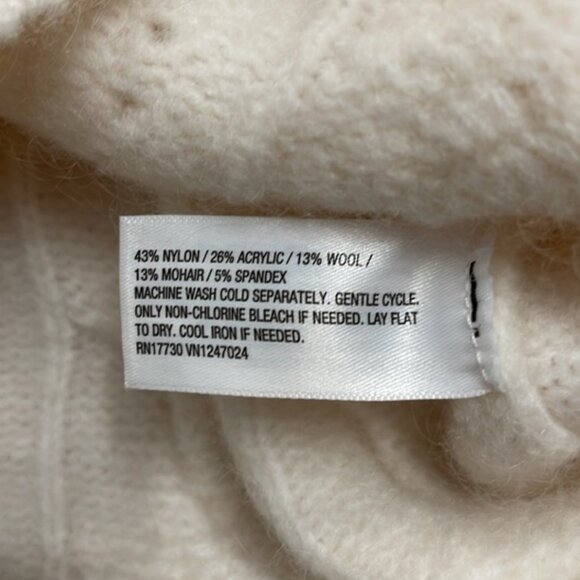 FUTURE COLLECTIVE CABLE KNIT BIG BUTTON-DOWN CARDIGAN SWEATER XXL OFF-WHITE CREW - Picture 4 of 9